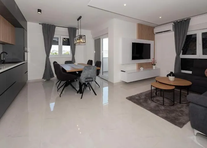 Penthouse Paola- Modern And Luxury Apartment In Zadar